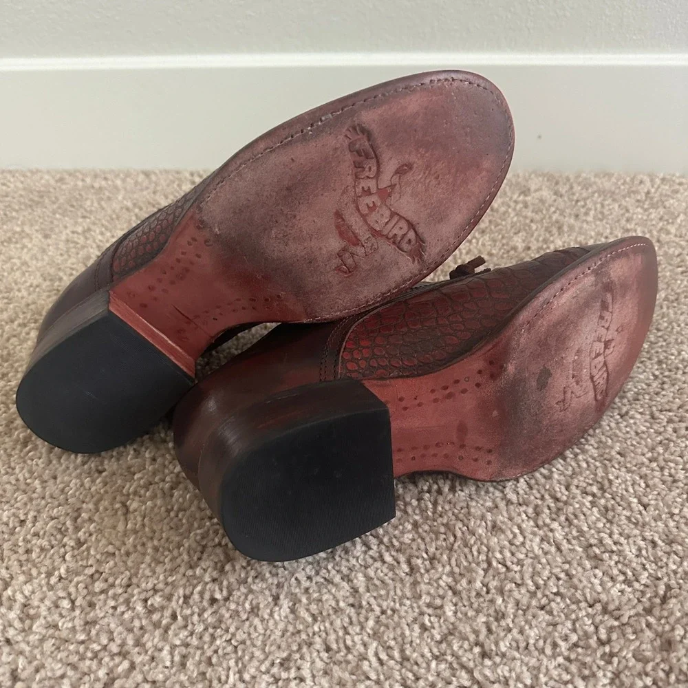 Freebird by Steven Mabel Oxford Shoes Womens 10 Wine Red Croc Embossed Leather